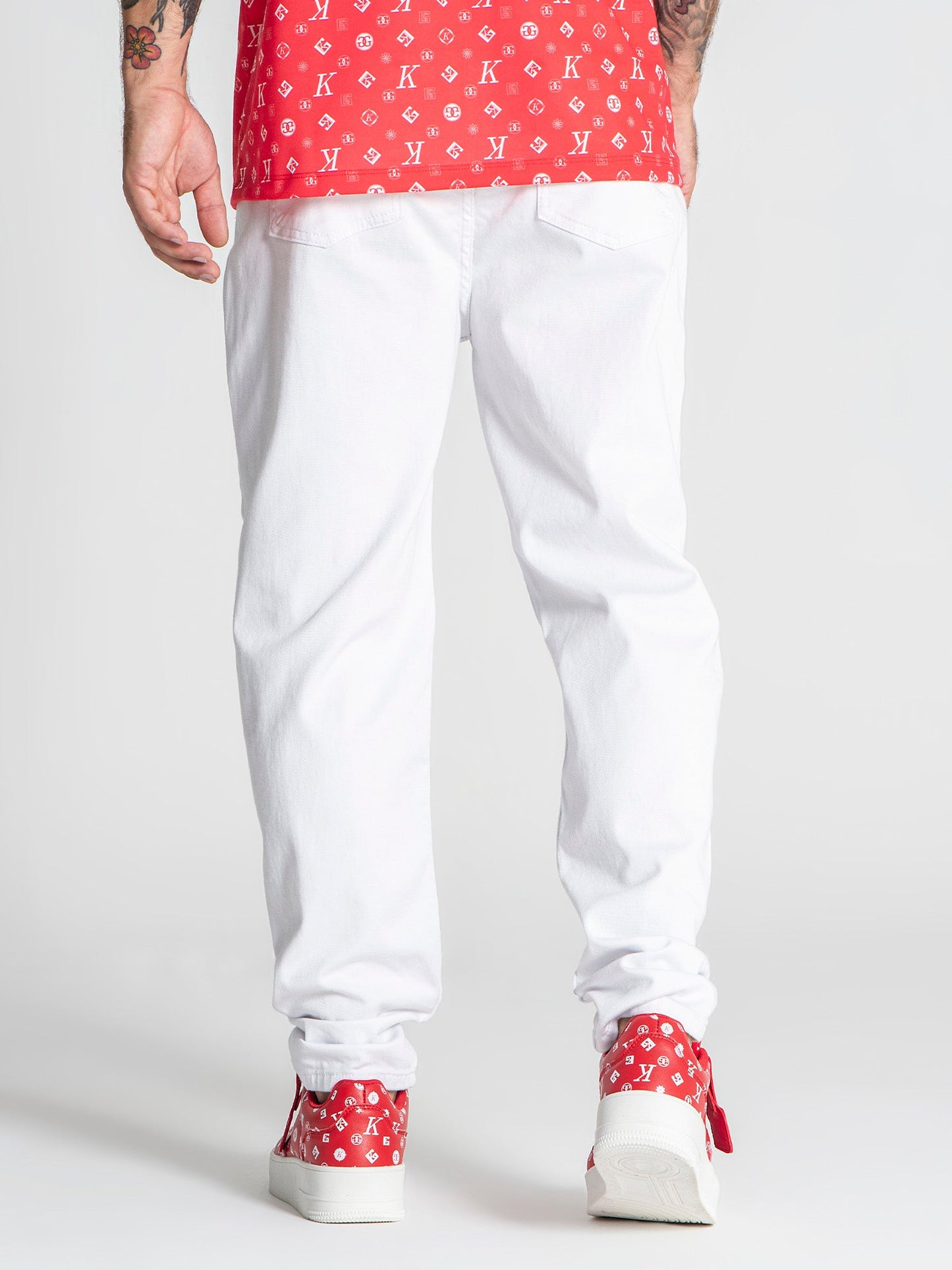 White Carrot Leg Jeans