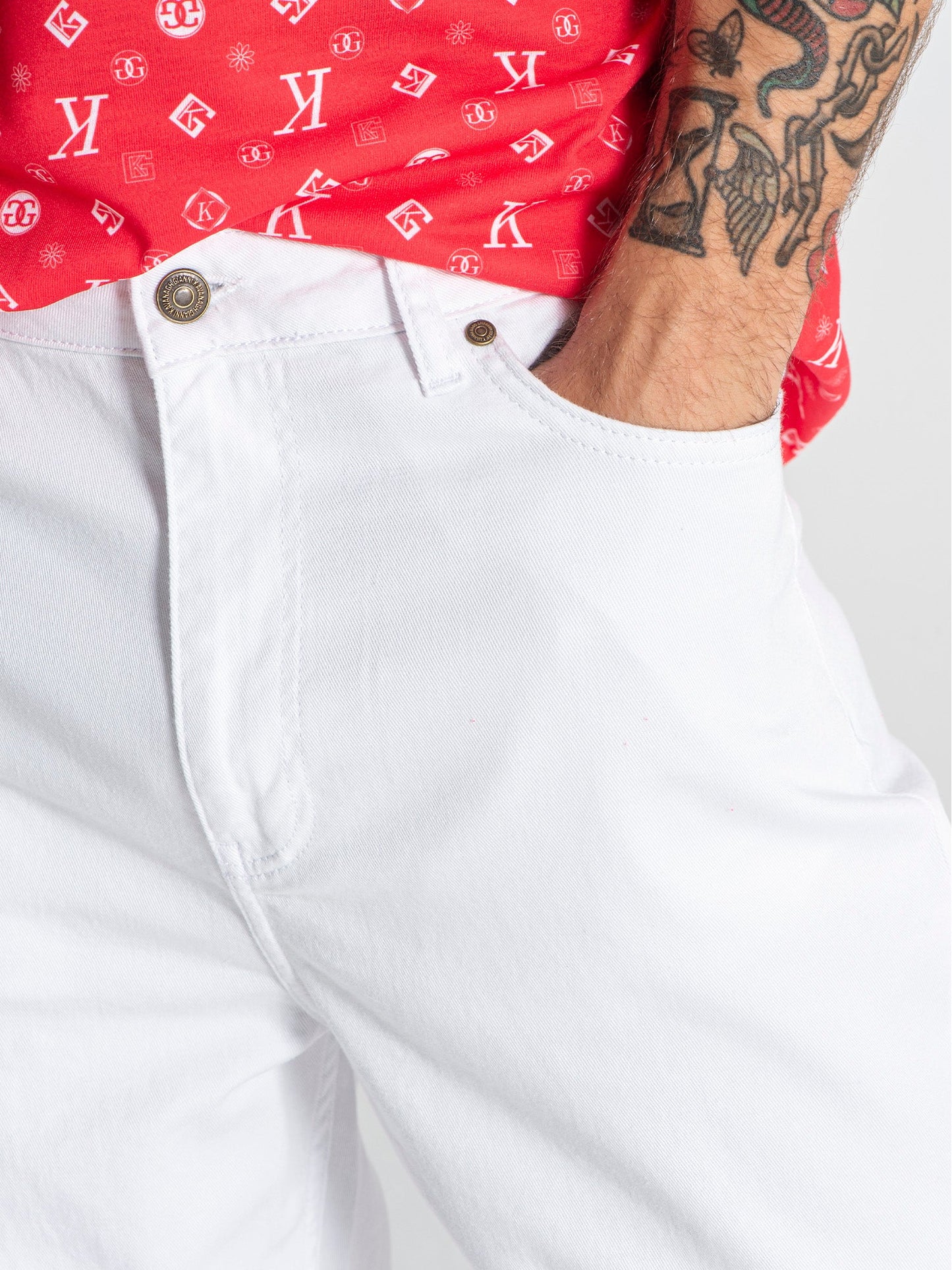 White Carrot Leg Jeans